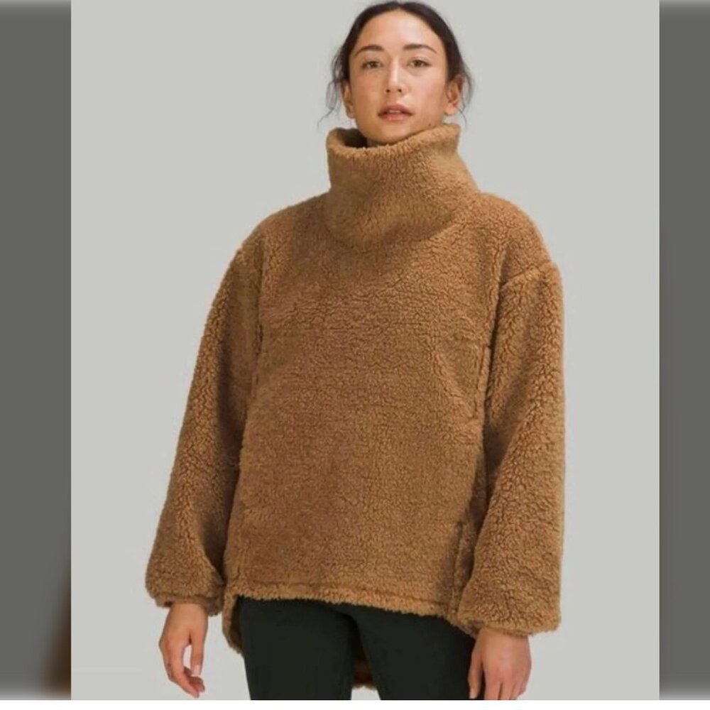 Lululemon Warm Restore Sherpa Pullover in Gold Buff Oversized Cozy size M/L